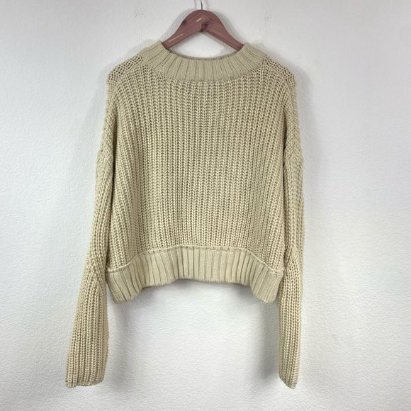 UO Moon & Madison Oatmeal Chunky Knit Oversized Slouchy Crew Neck Sweater M Cozy - Picture 2 of 6